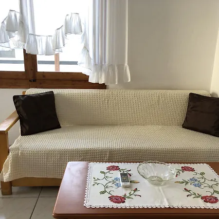 Deki Holiday Houses بيت للعطل *