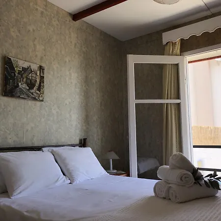 Deki Holiday Houses بيت للعطل